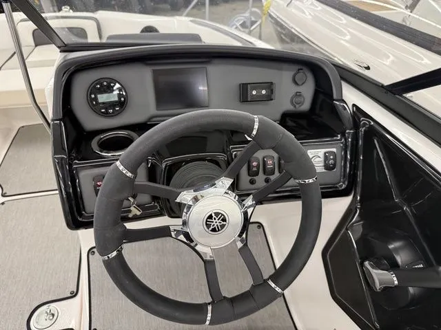 Slide: The Image of Yamaha SX195 2024 - 21