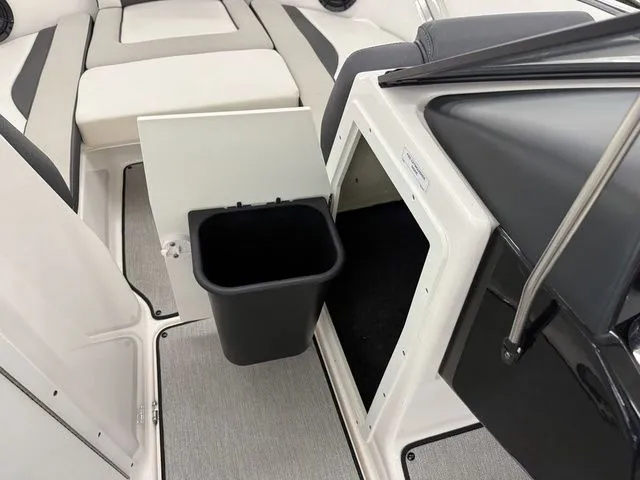 Slide: The Image of Yamaha SX195 2024 - 26