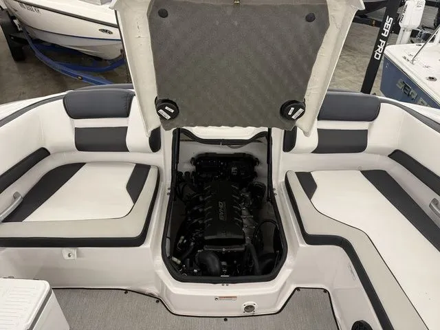 Slide: The Image of Yamaha SX195 2024 - 8