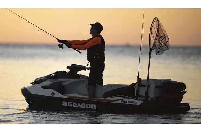 Slide: The Image of Sea-Doo FISH PRO 155 W/SOUND 2019 - 5