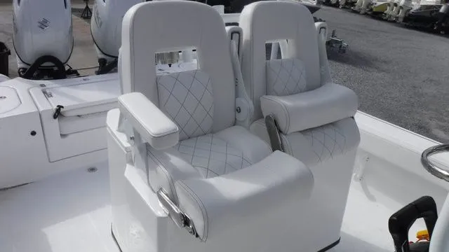 Slide: The Image of Blazer Bay Makaira 2800 2026 - 19