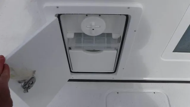 Slide: The Image of Blazer Bay Makaira 2800 2026 - 25