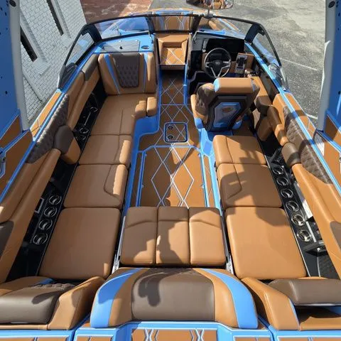 Slide: The Image of Malibu M Series M230 2026 - 11