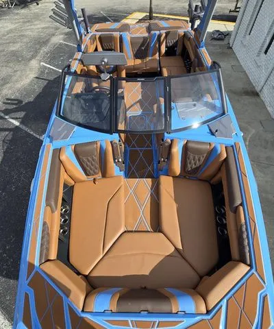 Slide: The Image of Malibu M Series M230 2026 - 14