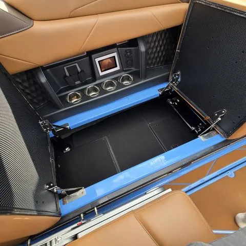 Slide: The Image of Malibu M Series M230 2026 - 29