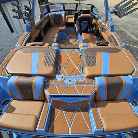 Slide: The Image of Malibu M Series M230 2026 - 9