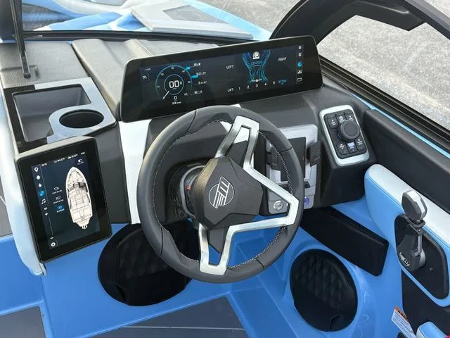 Slide: The Image of Malibu Wakesetter LSV 22 LSV 2026 - 10