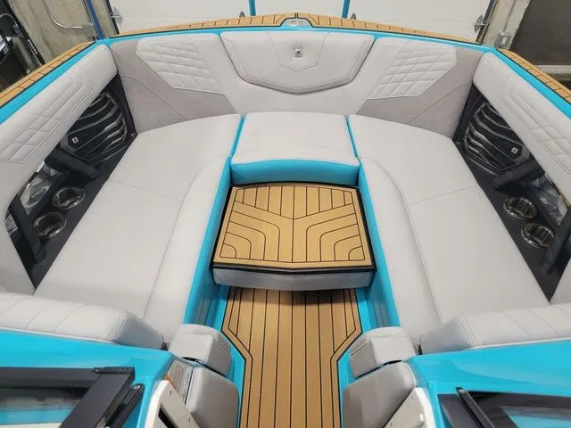 Slide: The Image of Nautique Super Air Nautique G23 2023 - 8