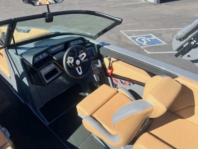 Slide: The Image of MasterCraft NXT24 2026 - 18