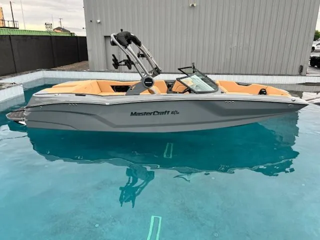 Slide: The Image of MasterCraft NXT24 2026 - 4