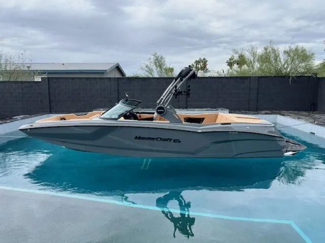Slide: The Image of MasterCraft NXT24 2026 - 8