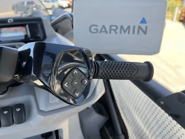 Slide: The Image of Sea-Doo Switch Cruise 21 2022 - 14