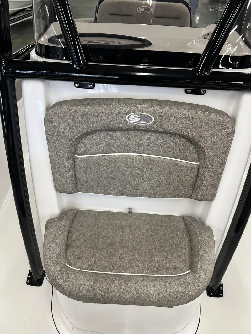 Slide: The Image of Sea Hunt Ultra 229 2026 - 16