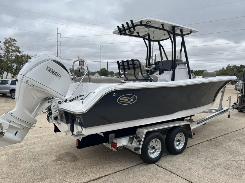 Slide: The Image of Sea Hunt Ultra 229 2026 - 4