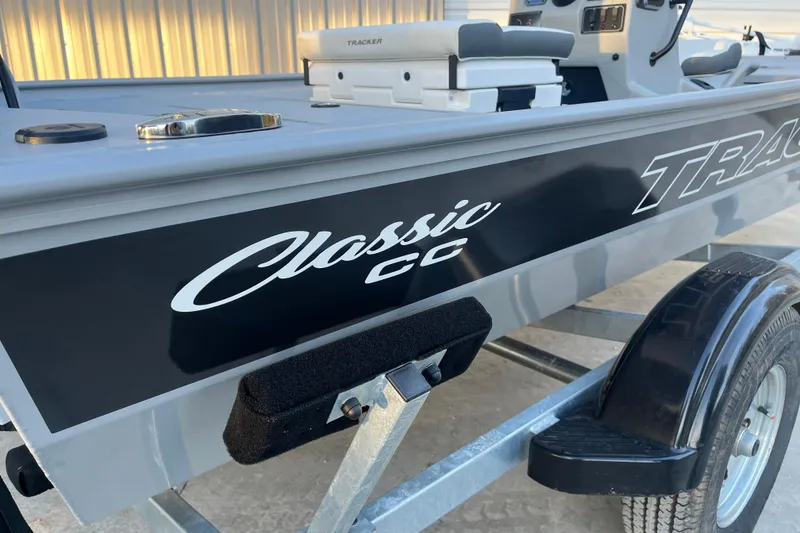 Slide: The Image of 2026 Tracker Bass Tracker Classic CC boat on trailer, side view. - 51