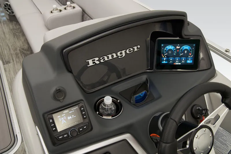 Slide: The Image of Ranger Boats Reata 223C 2024 - 37