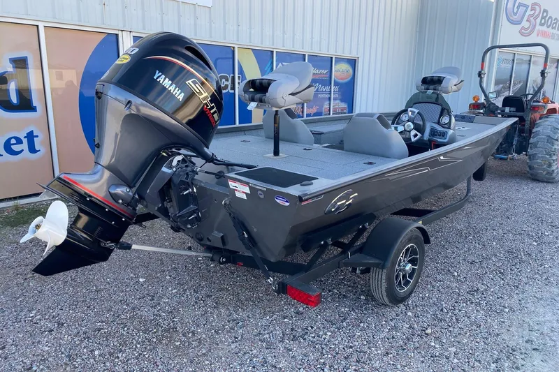 Slide: The Image of 2026 G3 Sportsman 1710 PFX boat with Yamaha engine on display. - 6