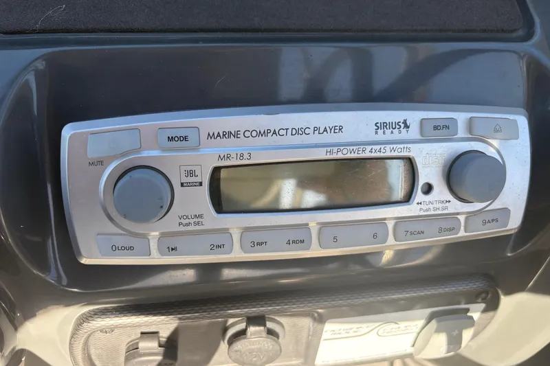 Slide: The Image of 2012 Yamaha AR240 HO marine stereo system with JBL Marine CD player and Sirius Ready feature. - 22