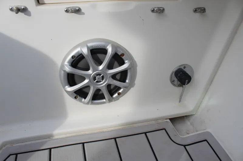 Slide: The Image of Parker Marine 2120 Sport Cabin 2014 - 12