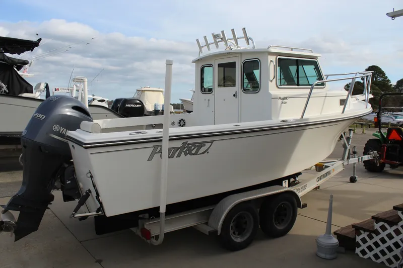 Slide: The Image of Parker Marine 2120 Sport Cabin 2014 - 7
