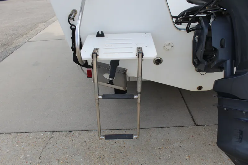 Slide: The Image of Parker Marine 2120 Sport Cabin 2014 - 8