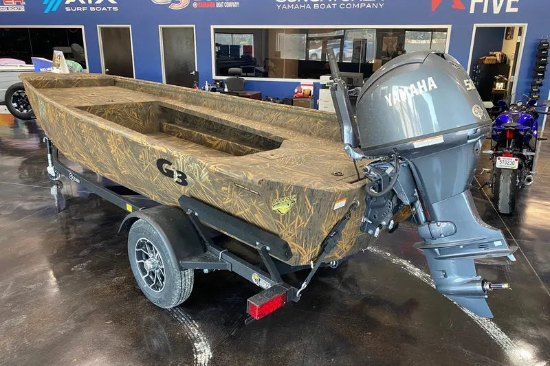 The Image of 2026 G3 Gator Tough 17 DK boat with Yamaha motor in showroom. - 0