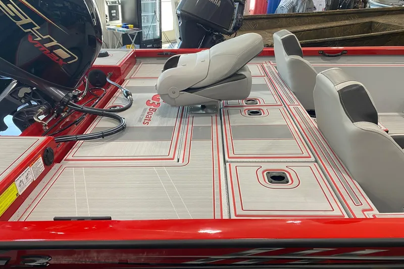 Slide: The Image of 2026 G3 Sportsman 1710 SE boat interior with sleek seating and modern design. - 9