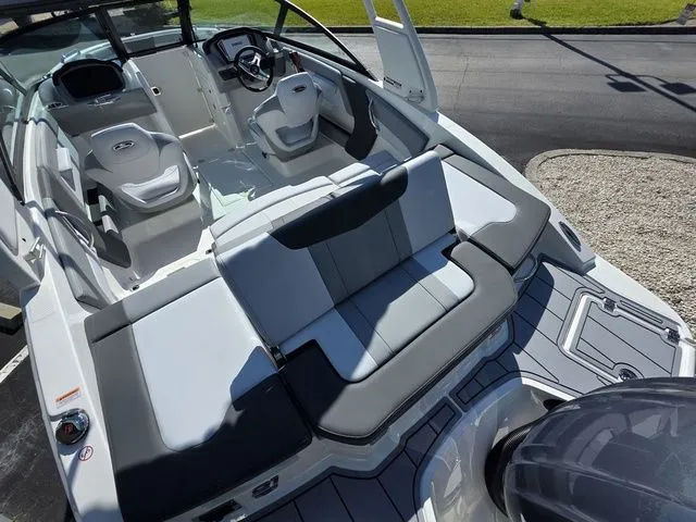 Slide: The Image of Chaparral 21 SSi OB 2026 - 10