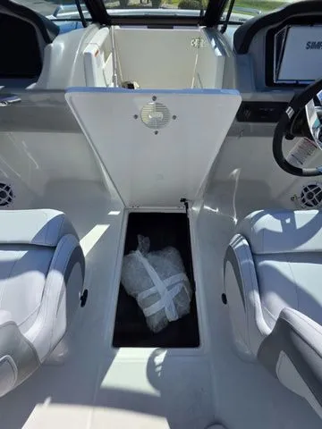 Slide: The Image of Chaparral 21 SSi OB 2026 - 25