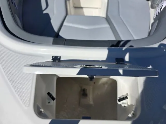 Slide: The Image of Chaparral 21 SSi OB 2026 - 31