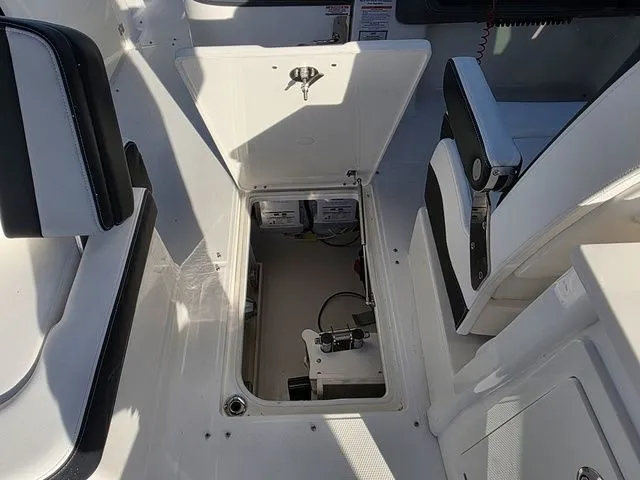 Slide: The Image of Chaparral 310 OSX 2026 - 25