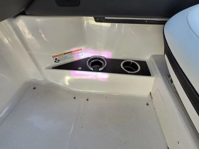 Slide: The Image of Chaparral 310 OSX 2026 - 28