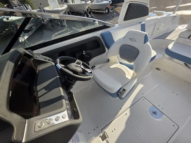 Slide: The Image of Chaparral 270 OSX 2026 - 20