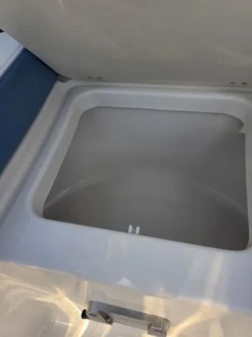 Slide: The Image of Chaparral 270 OSX 2026 - 25