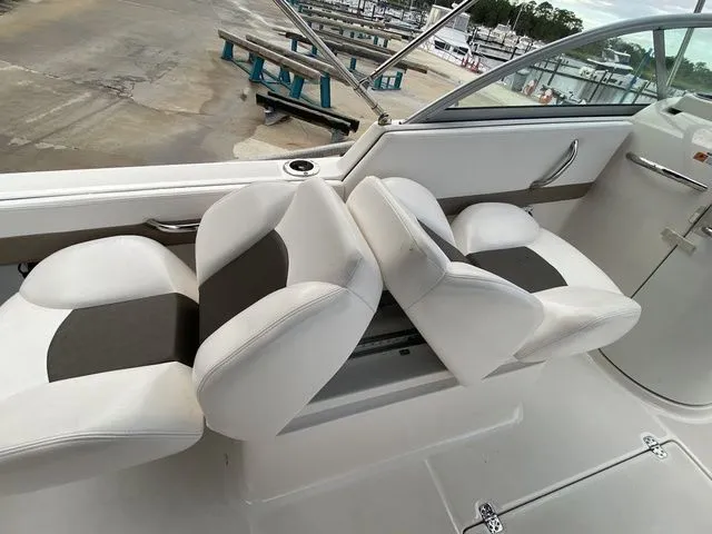 Slide: The Image of Robalo R227 Dual Console 2021 - 21
