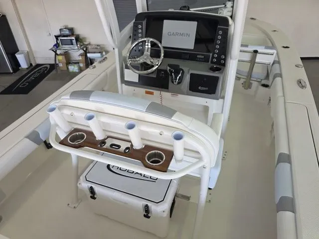 Slide: The Image of Robalo 246 Cayman 2026 - 16