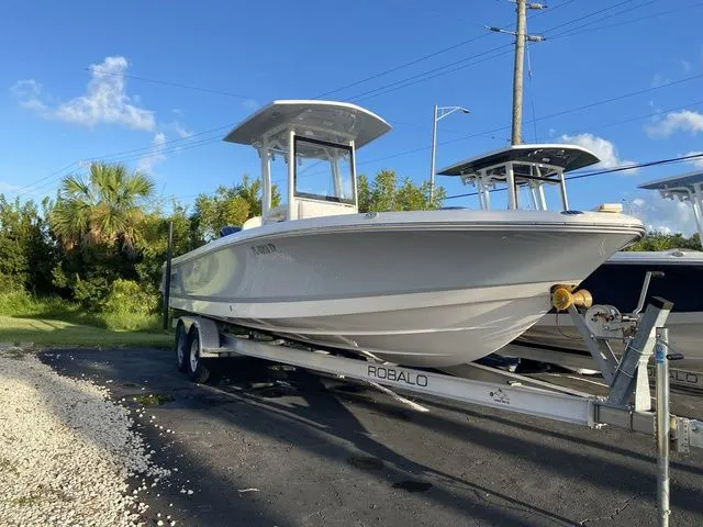 The Image of Robalo 246 Cayman 2023 - 1