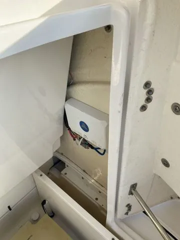 Slide: The Image of Robalo 246 Cayman 2023 - 20