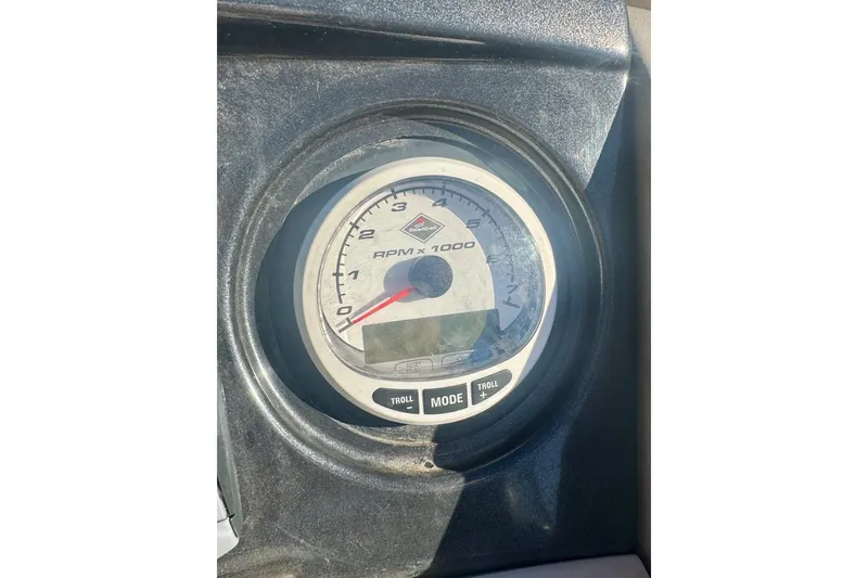 Slide: The Image of Tachometer of 2012 Regency Sun Tracker Party Barge, displaying RPM x 1000. - 24