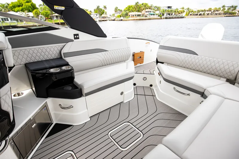 Slide: The Image of Interior of 2026 Sea Ray SLX 280 Outboard with luxurious seating. - 26