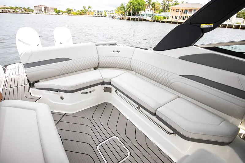 Slide: The Image of Interior of 2026 Sea Ray SLX 280 Outboard on water. - 32