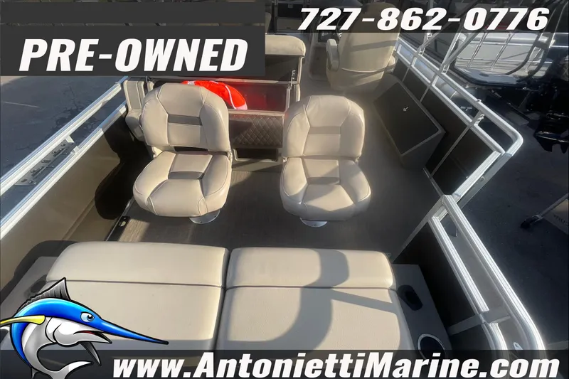 Slide: The Image of Pre-owned 2024 Sun Tracker SportFish 22 DLX boat interior with seating, for sale at Antonietti Marine. - 16