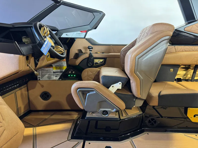 Slide: The Image of Nautique Super Air Nautique G23 Paragon 2025 - 21