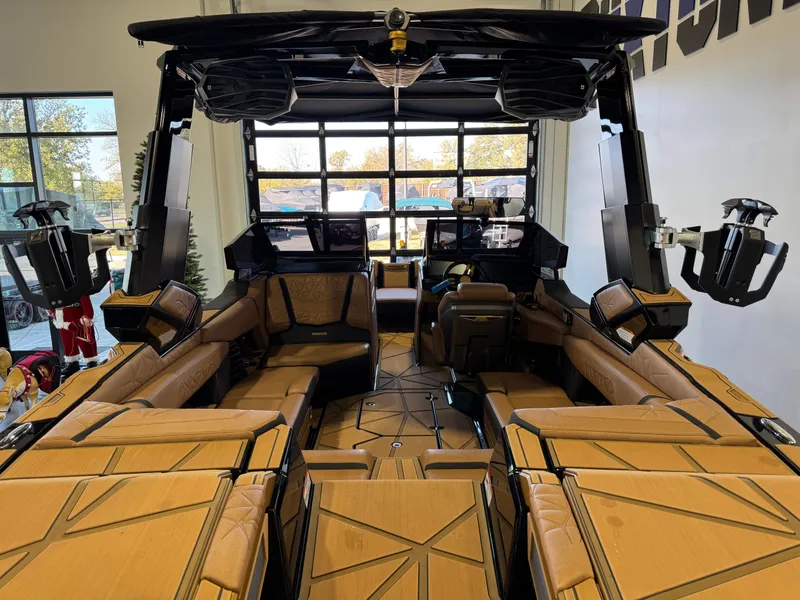 Slide: The Image of Nautique Super Air Nautique G23 Paragon 2025 - 9