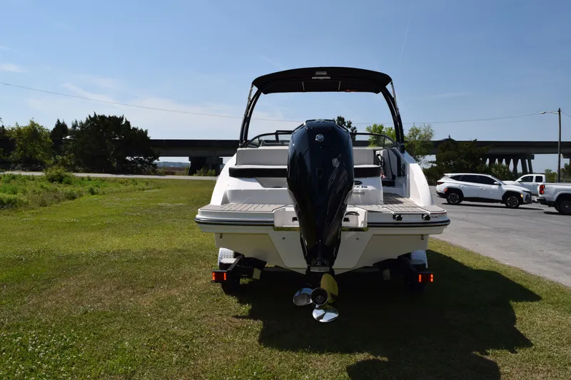 Slide: The Image of Sea Ray SPX 210 Outboard 2026 - 1