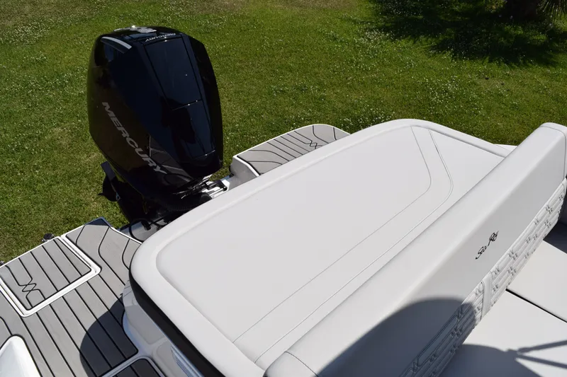 Slide: The Image of Sea Ray SPX 210 Outboard 2026 - 4