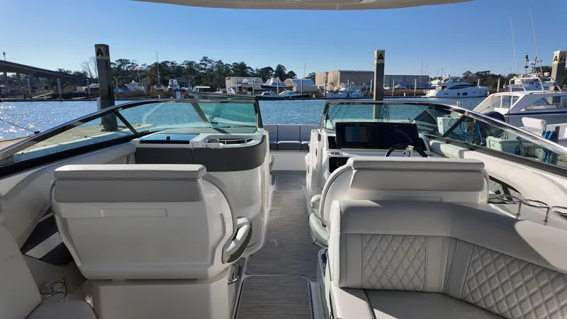 Slide: The Image of Sea Ray SLX 310 Outboard 2026 - 16