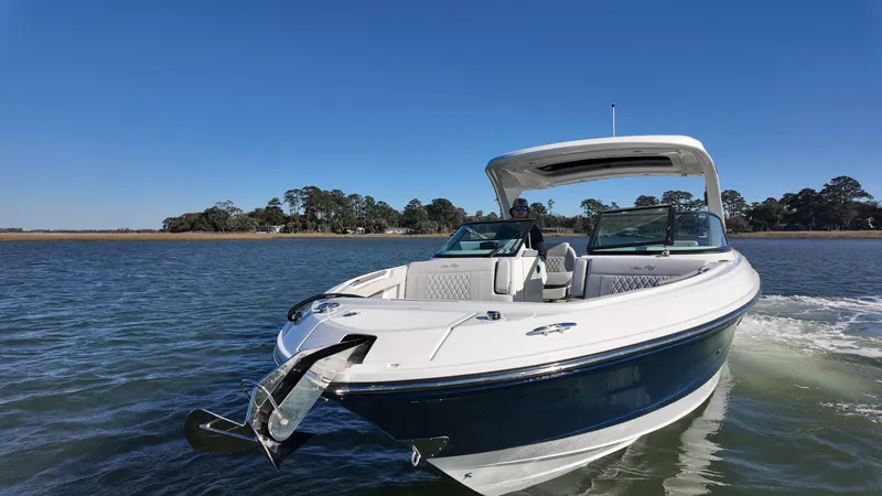 Slide: The Image of Sea Ray SLX 310 Outboard 2026 - 28