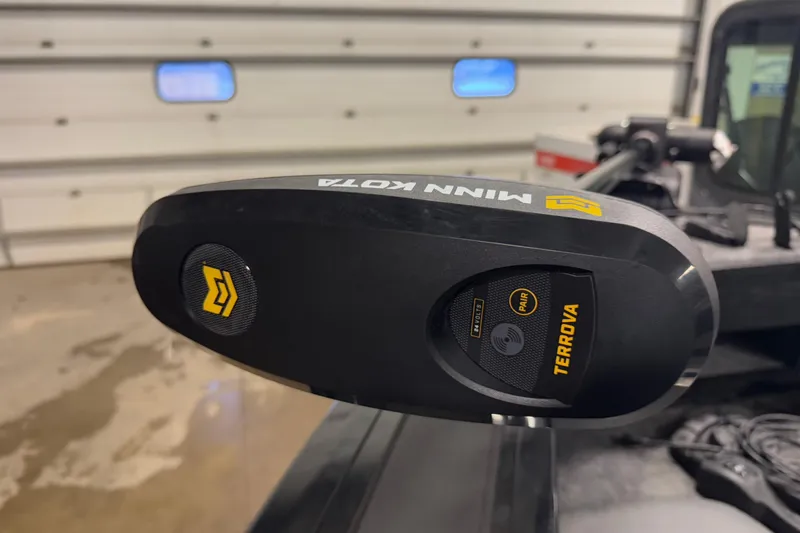 Slide: The Image of Minn Kota Terrova motor on 2026 Tracker Targa V-18 Combo boat. - 23