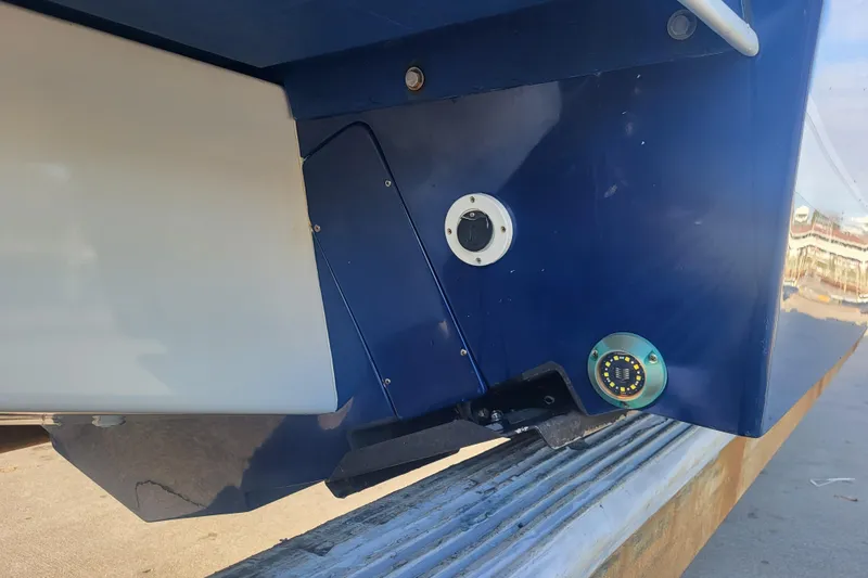 Slide: The Image of 2021 Steiger Craft 255 DV MIAMI boat hull detail with blue and white finish. - 81